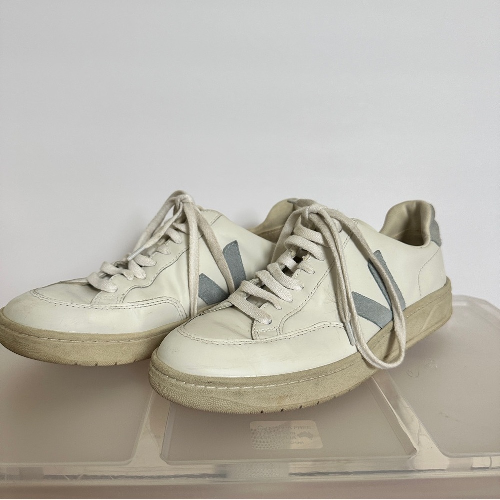 Veja V-12 - Leather White Steel - Picture 8 of 13